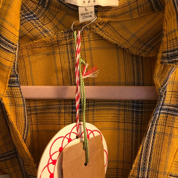 Poncho - Picture 3 of 3